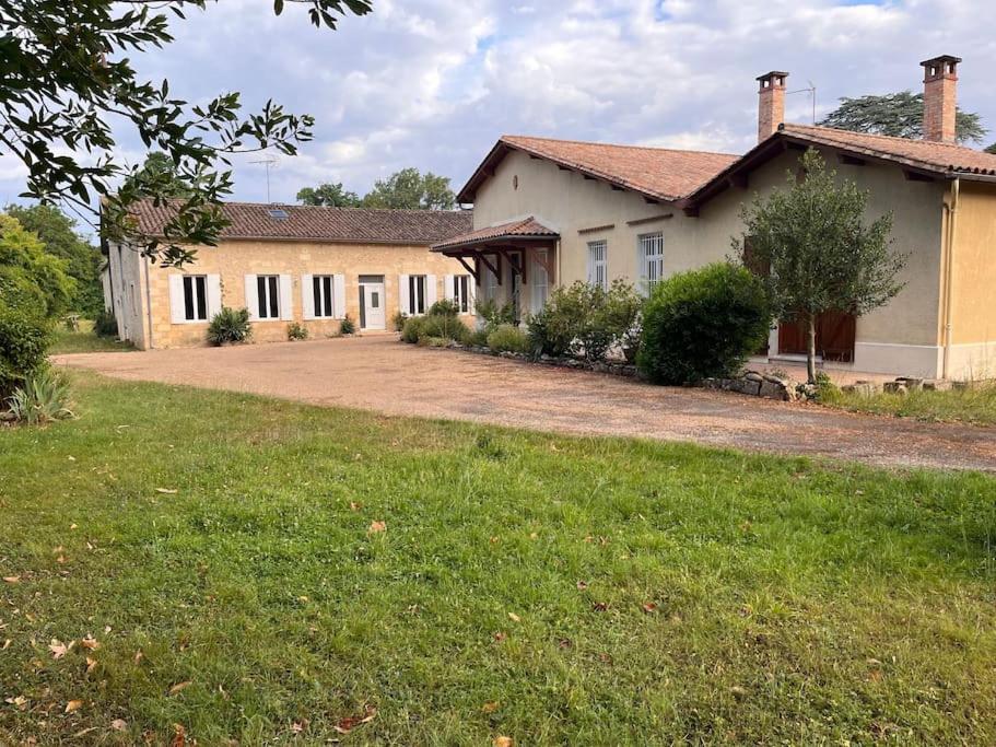 Ancien Chai Renove Dans Un Parc Clos De 3 Hectares Lamothe-Montravel Exterior foto