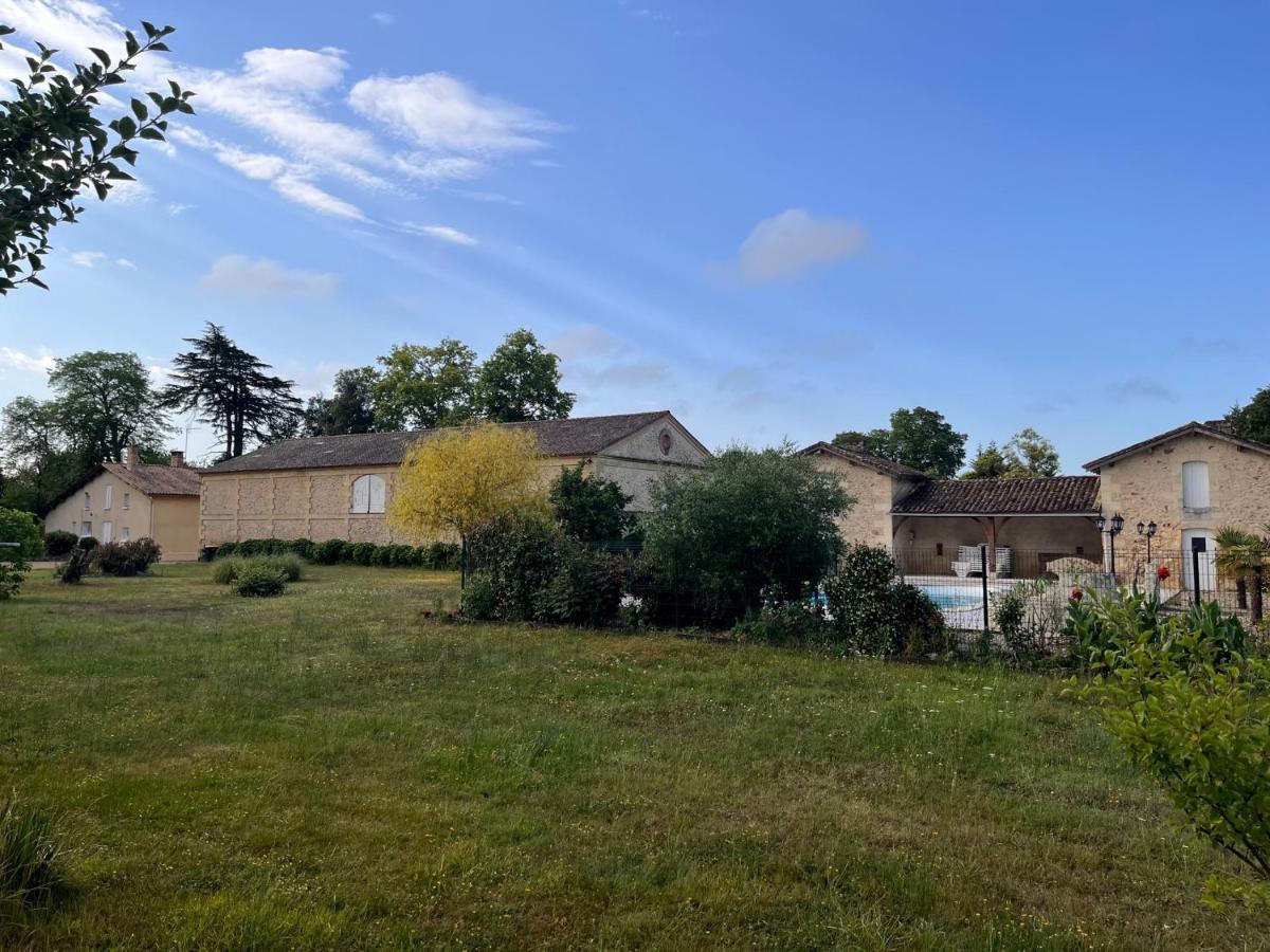 Ancien Chai Renove Dans Un Parc Clos De 3 Hectares Lamothe-Montravel Exterior foto