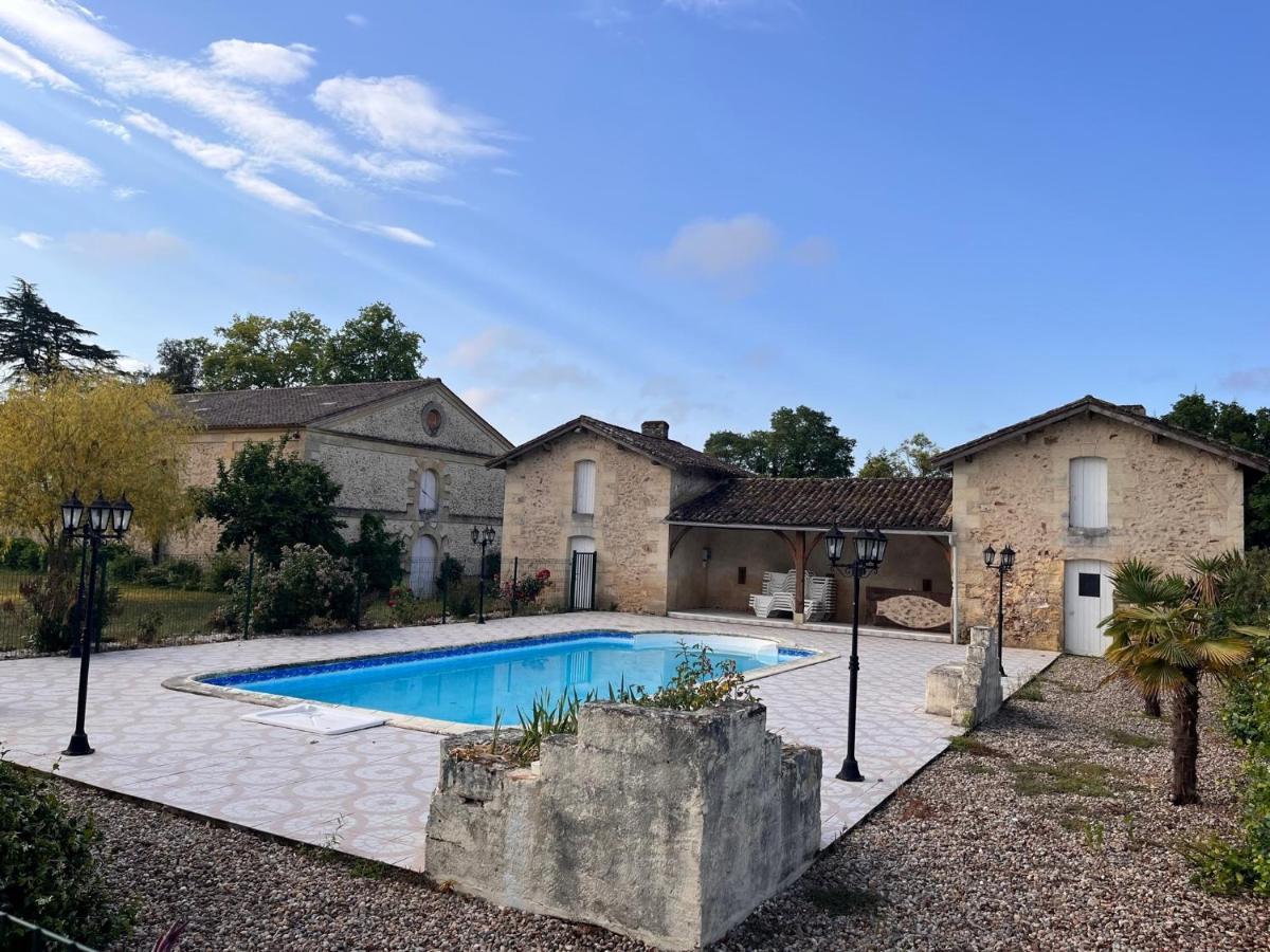 Ancien Chai Renove Dans Un Parc Clos De 3 Hectares Lamothe-Montravel Exterior foto